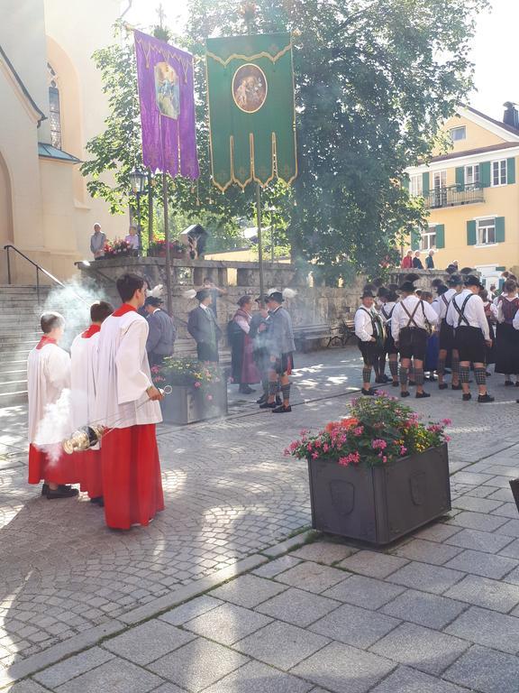 Gasthof Zum Rassen Garmisch-Partenkirchen Buitenkant foto