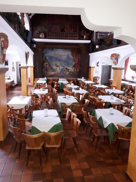 Gasthof Zum Rassen Garmisch-Partenkirchen Buitenkant foto